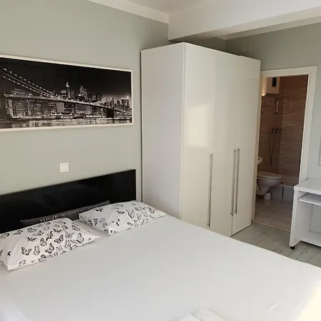 Apartment Jadre דירה