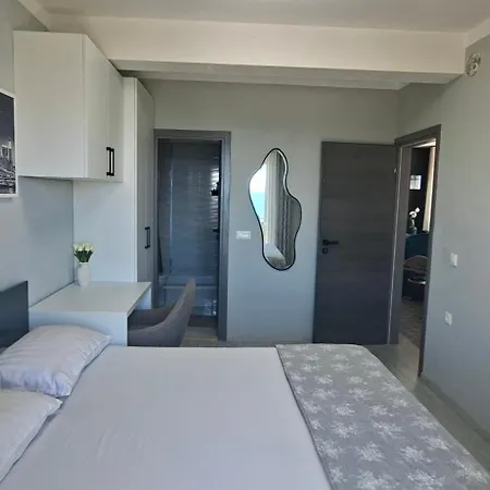 Apartment Jadre