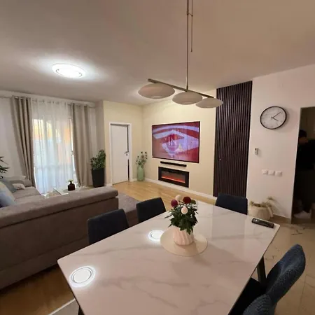 Jadre Apartment