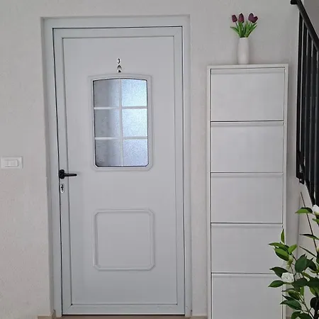 Jadre Apartment *